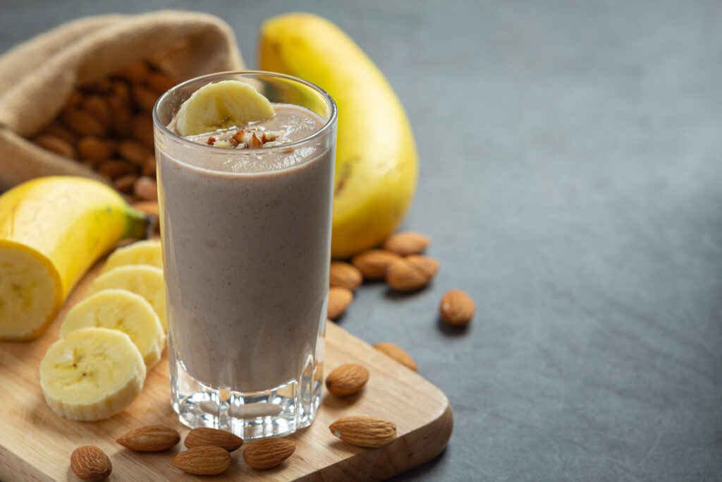 Makanan untuk atasi disfungsi ereksi:Banana almond smoothie